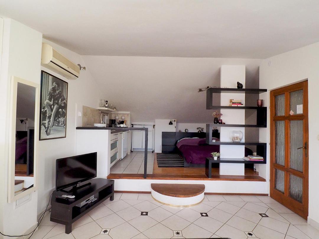 Dea Apartments Pula Oda fotoğraf