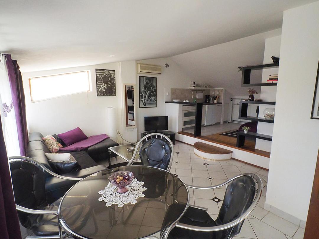 Dea Apartments Pula Oda fotoğraf